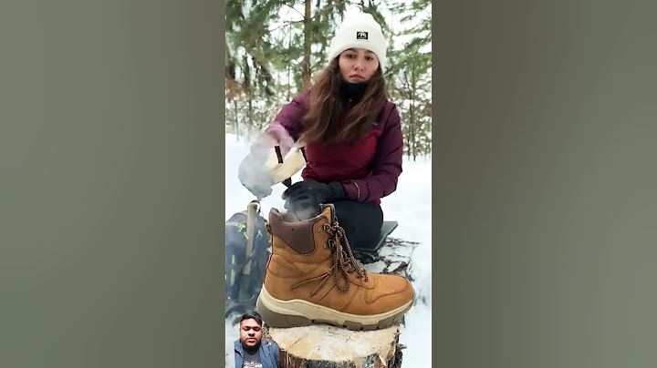 Girl survives WINTER#camping#survival#bushcraft #outdoors#lif #shorts