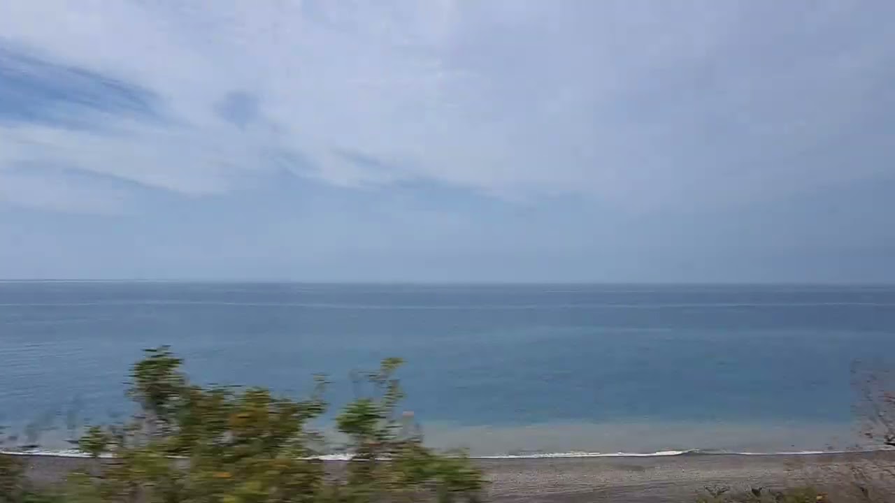 202602 早上起床，玉里天空灰濛濛，不適合機車旅遊，趕緊還車改車票，往高雄朝聖，超人力霸王/鹹蛋超人/奧特曼，60 週年紀念展覽，過南迴鐵路，枋寮海岸台灣海峽風景^_^