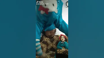 توتا بتقلد محمد هنيدي فيلم يا انا خالتي جاميكا مسخرة مع جانا حسام حسن 