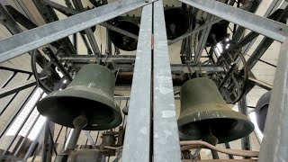 Bandeo General De Campanas En La Nueva Iglesia Del Belén De Frankfurt Frankfurt Bethlehemkirche