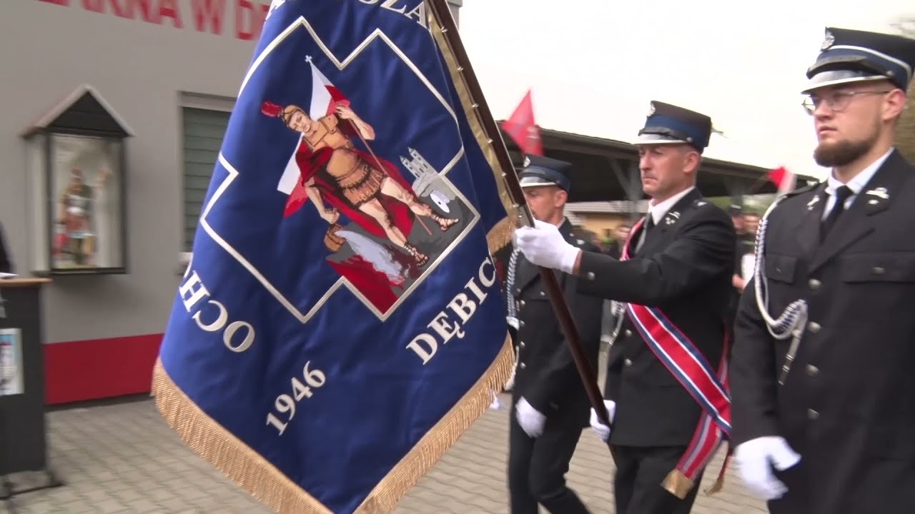 Poświęcenie sztandaru OSP Dębice