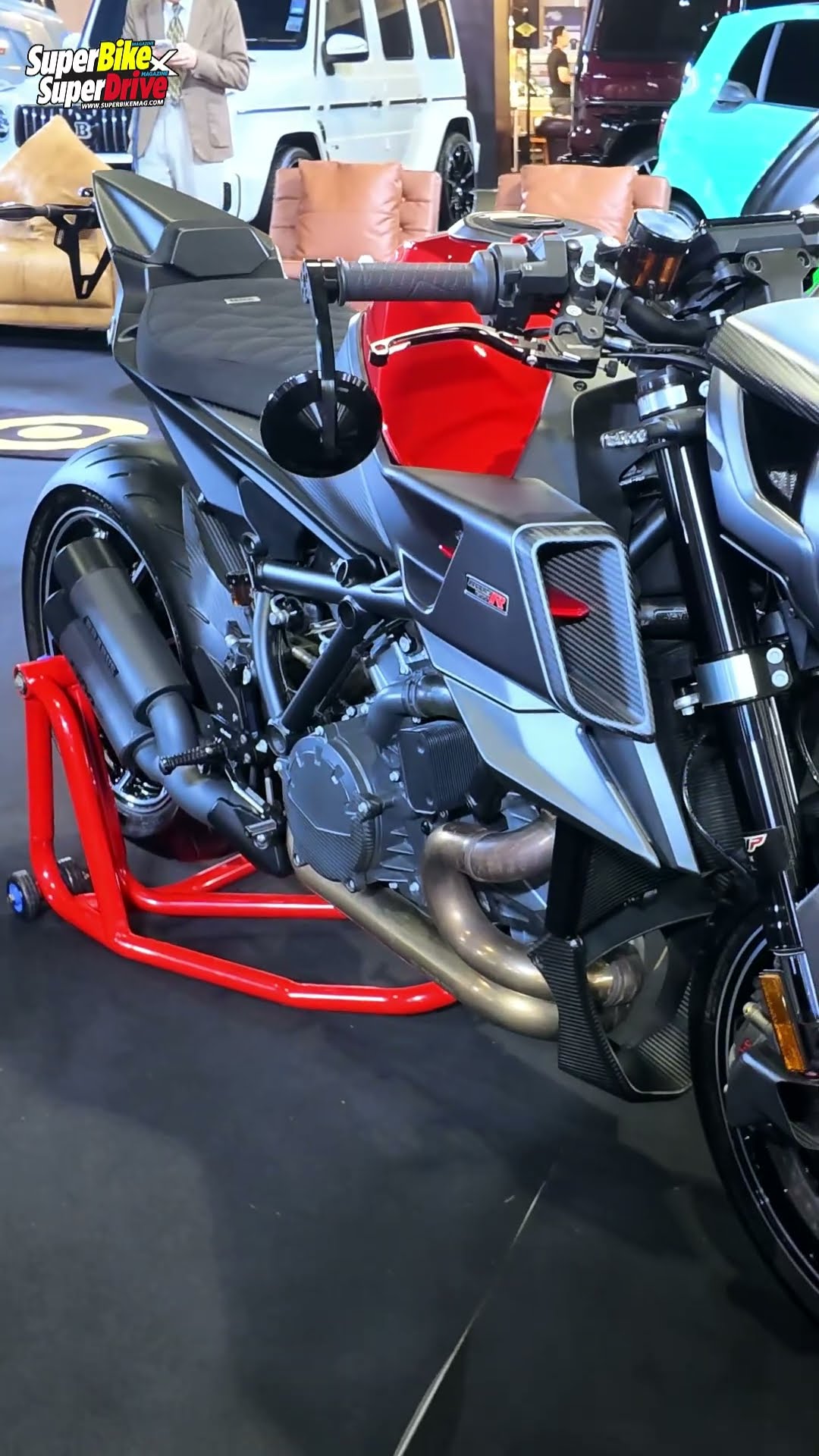 เมื่อสำนักแต่ง| Brabus จับมือกับ KTM รังสรรค์ไฮเปอร์เน็กเก็ตไบค์รุ่นแรกในชื่อ Brabus 1300 R