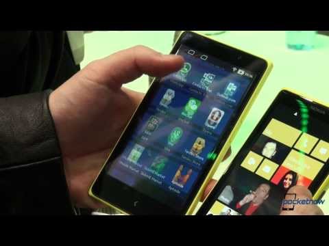 Nokia XL vs Nokia Lumia 1020 - MWC 2014 | Pocketnow