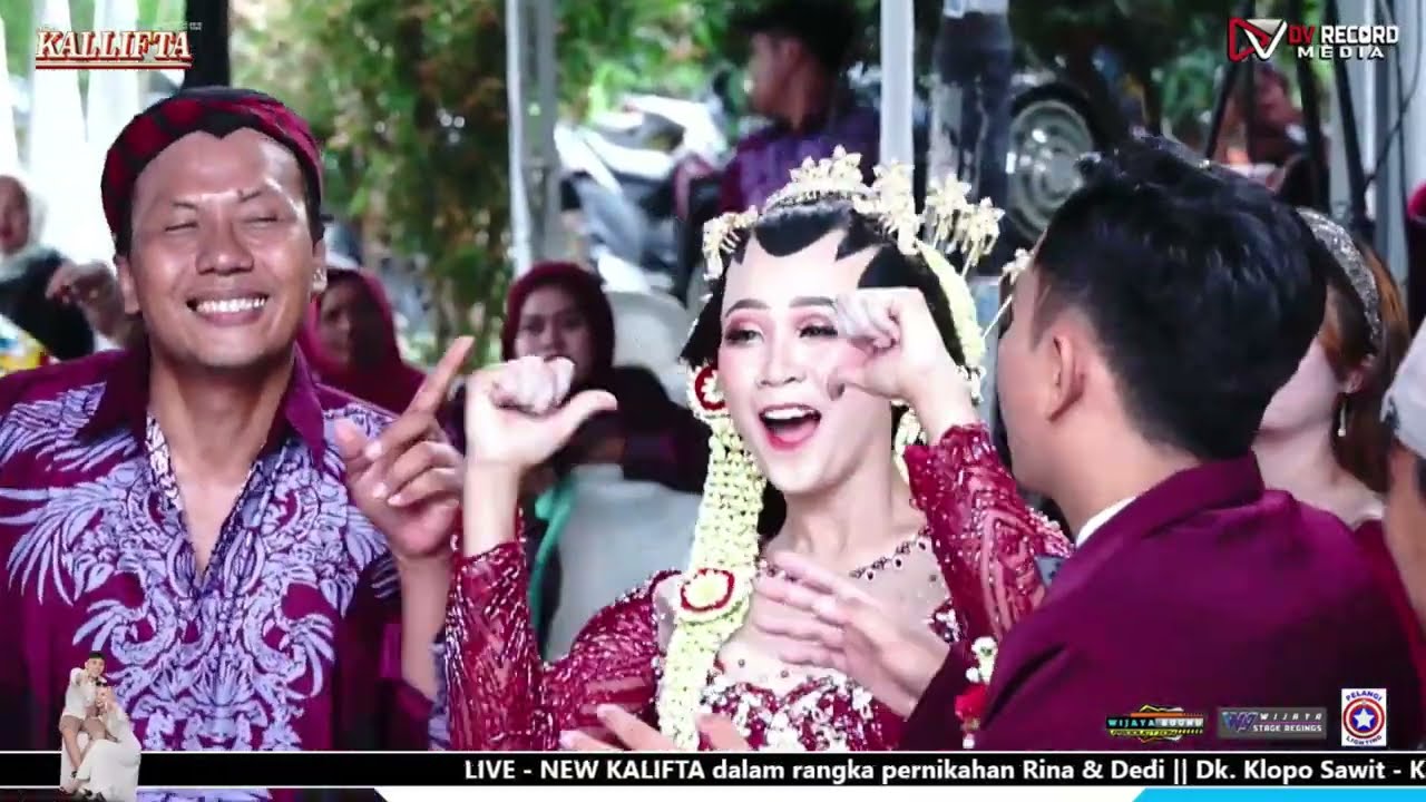 KIRAB 4 PENGATIN WEDDING RINA & DEDI KALIBELUK WARUNGASEM BATANG