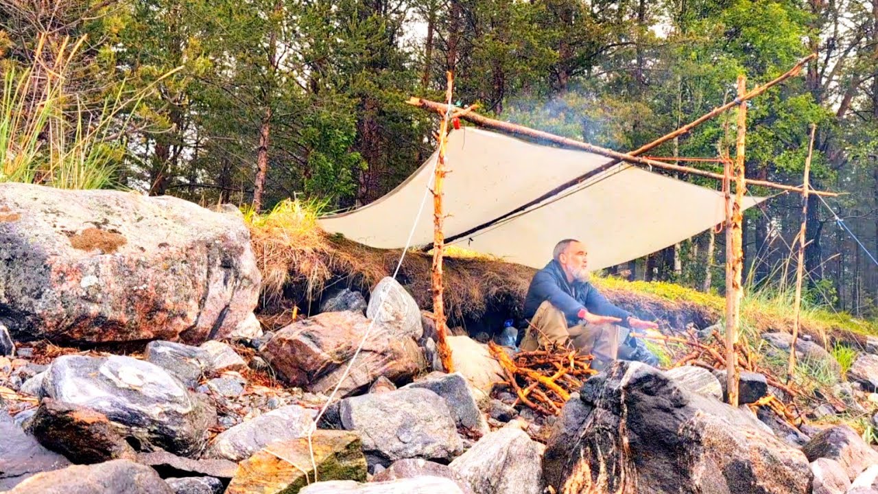 Episode 4: Paddled 18 km, caught cod first time, cooked pancakes, and built a rain shelter!