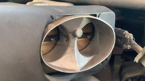 How to fix a rough idle (MAF Sensor and Throttle Plate Cleaning Tutorial)