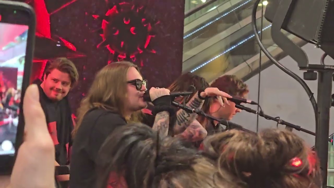 Blind Channel - XOXO (Acoustic) @ Kauppakeskus Forum, Helsinki 28.2.2024
