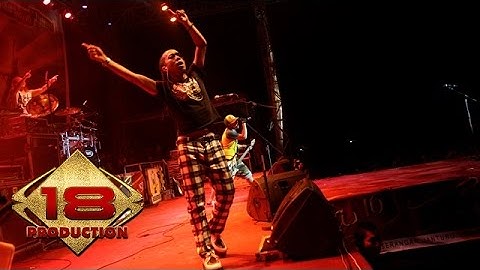 Pas Band - Malam Tetaplah Malam (Live Konser Sei Pinyuh Pontianak 13 Juli 2006)