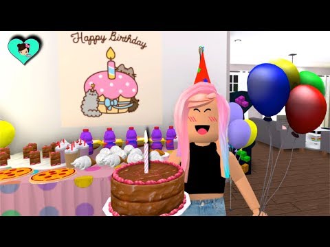 Decorando Mi Casa Para La Fiesta De Cumpleanos De Goldie En Roblox Youtube - torta de roblox de niñas