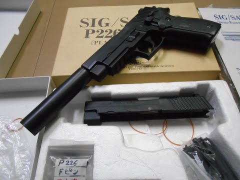 なんちゃってCODE  MIRAGE弾倉交換シーン。レニュウム徹甲弾編。