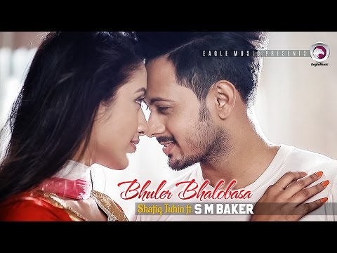 Porno transvestitlar yigitni sikish