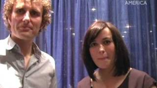 Exclusive: Eve Myles and Euros Lyn backstage @ New York Comic Con '09