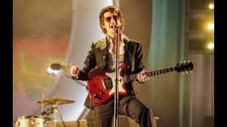 ArcticMonkeys - Fluorescent Adolescent (Live At GlastonBury)