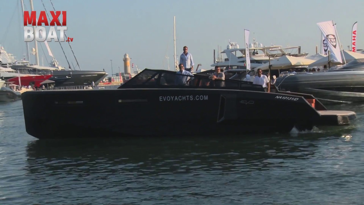 On board EVO 43