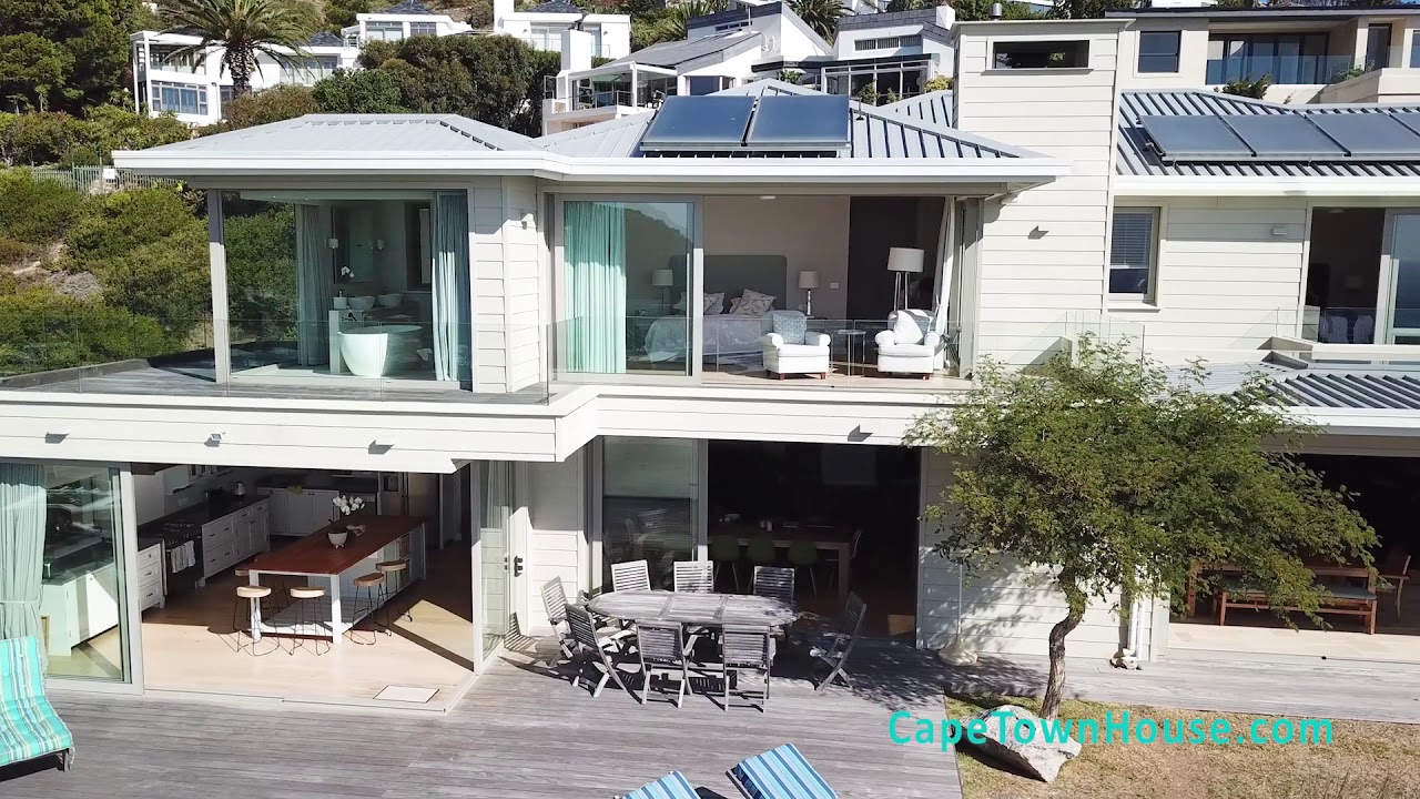 Llandudno Beach House and the Llandudno beach with those iconic rocks YouTube