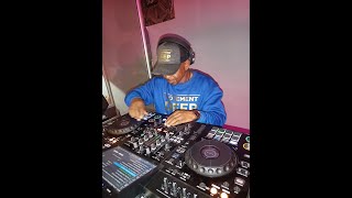 Download lagu The Ultimate Musical Experience Vol 17 By Sir Thapz Malelez