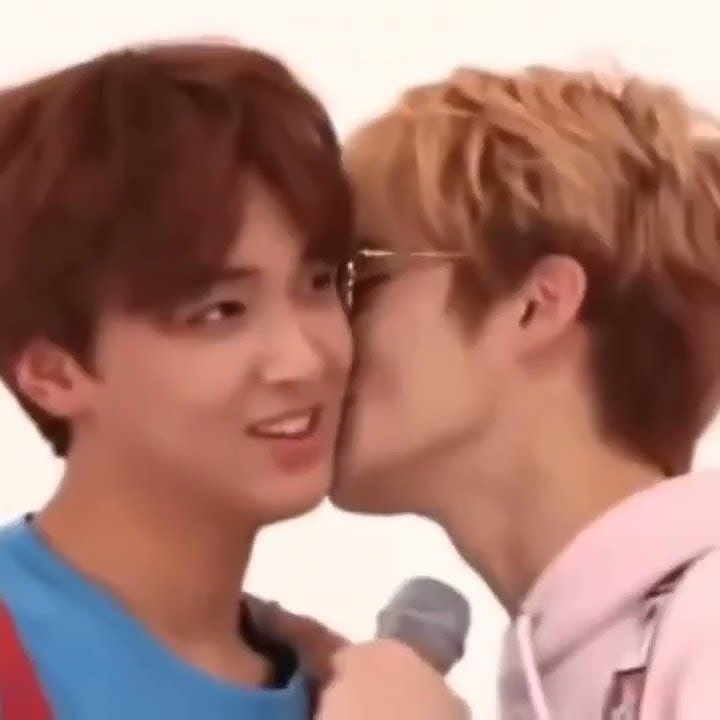 Salah satu moment legend Markhyuck.😆👍😘 🐯❤🐻 #markhyuck #mark #haechan #nct #nctdream #nct127 #moments