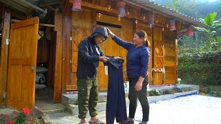 Download Lagu Happy during the cold winter days, COI earns money to buy LAI new clothes as a gift. MP3