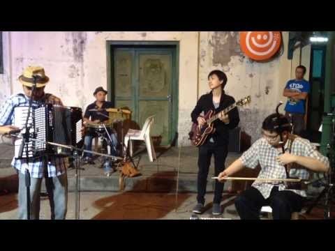สร้อยแสงแดง - วงเจริญกรุง Feat. Quatzilla Band @รวมมิตรสามแพร่ง Facestreet #2
