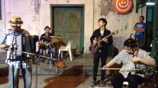 สร้อยแสงแดง - วงเจริญกรุง Feat. Quatzilla Band @รวมมิตรสามแพร่ง Facestreet #2
