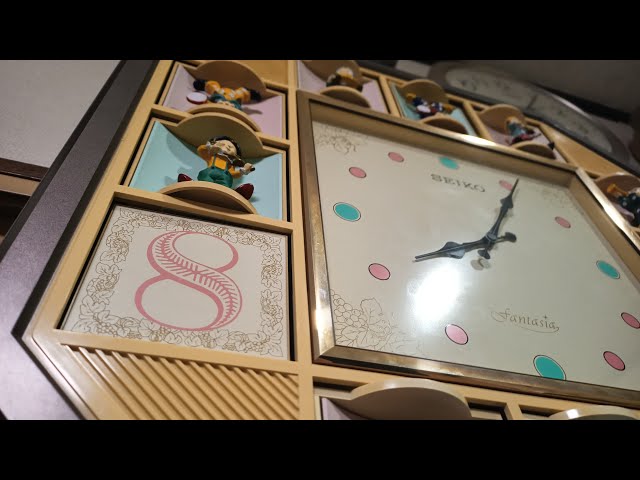 初代）セイコー ファンタジア RE501B からくり時計 - YouTube