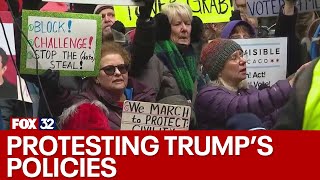 Chicagoans gather to protest against Trump's policies