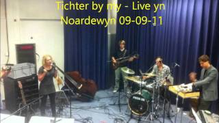 Miniatura del video "Tichter by my | Iepenloftspul Jorwert 2011"