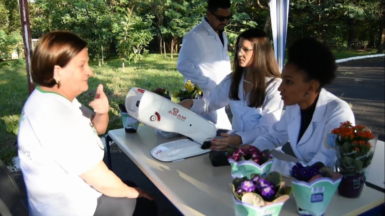 Cliente Óticas Cristal: Projeto Vida Longa em parceria com o Adam Robo