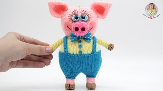 картинка: 🐷Моя коллекция ВЯЗАНЫХ СВИНОК🐽копилка, фото-рамка, подвески и игрушки