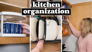 *TOP 10* items to organize your small kitchen!  (+Renterfriendly tips and tricks)