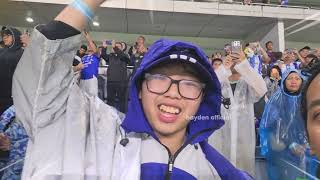 The Professor @thomhaye sampe ngefreeze, he said "Bandung it's very cold right now!! 🥶"