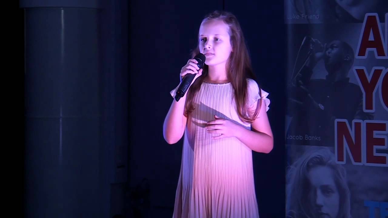 ELLIE GOULDING WHEN YOUR FEET DON'T TOUCH THE GROUND performed by