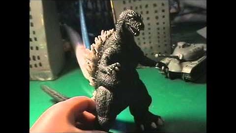 GMK Godzilla toy and unboxing!!! (review #1)