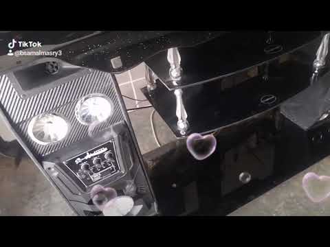 طاوله شاشه بللور مع مكبرات صوت حديثه كرت فلاشه اضاه بحاله ممتازه