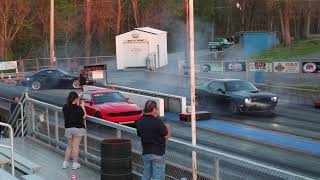 Challenger Scat Pack 1320 vs Ford Mustang Drag Race
