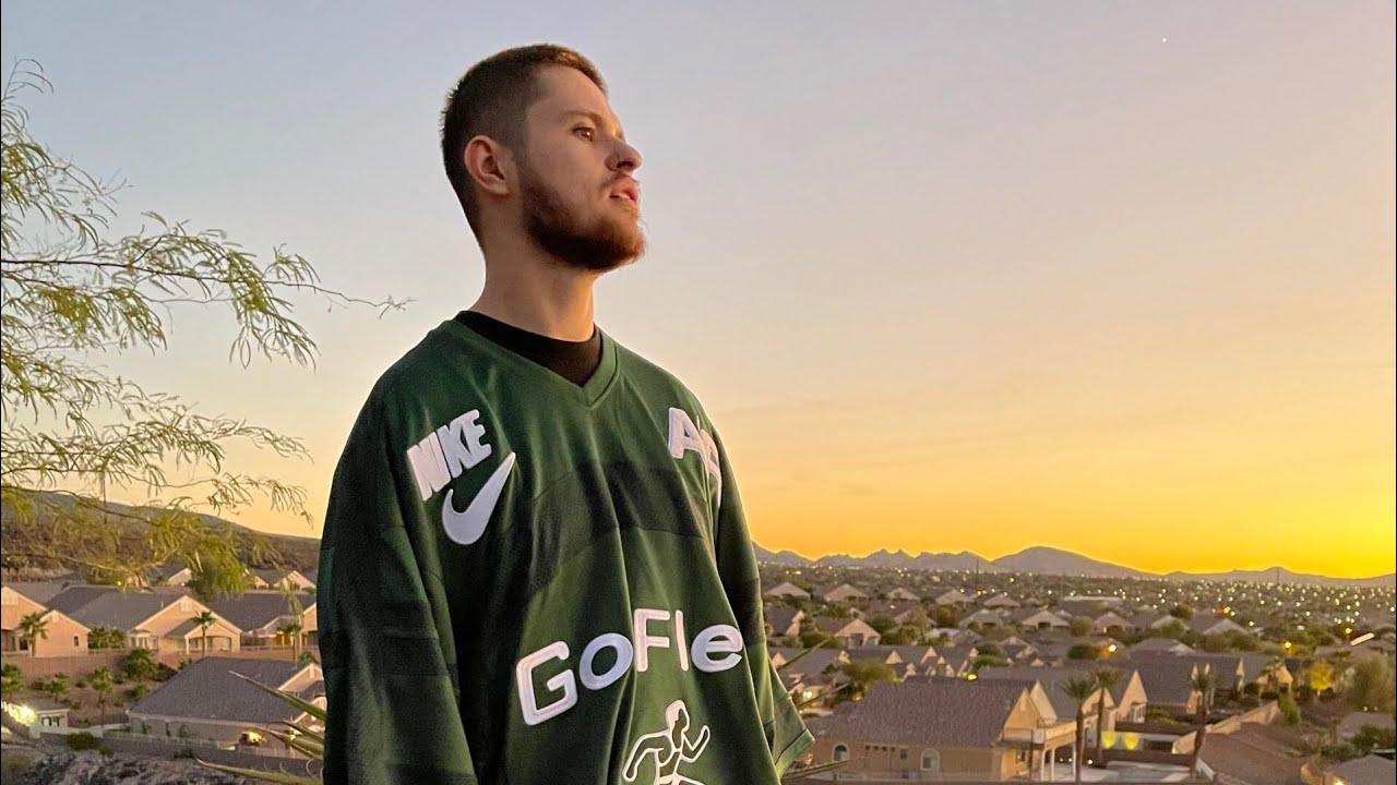 CELLY IREZ - UNDERneonSKIES (2021)