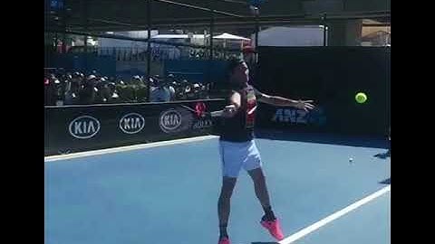 Roger Federer Forehand Slow Motion:return of serve
