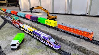 Looking for and assembling diesel train toys, electric train toys, miniature trains