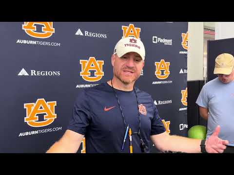 Alex Golesh addresses media midweek leading up to Florida