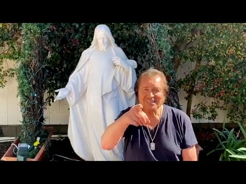 A Poem to Share (Tuesday Museday 63) - Engelbert Humperdinck Vlog