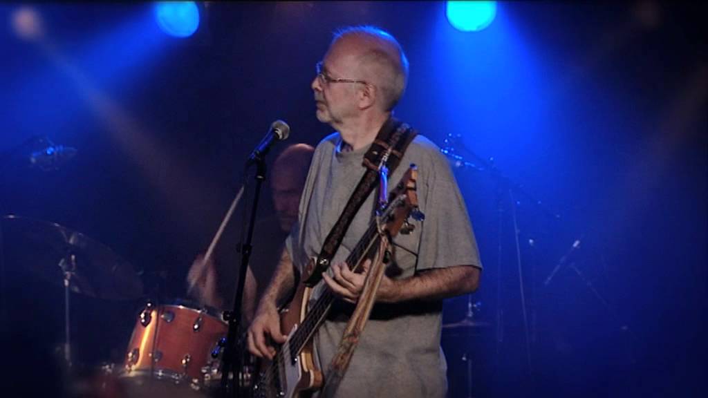 Träd, Gräs och Stenar m mOnOs-PUNKROCKER