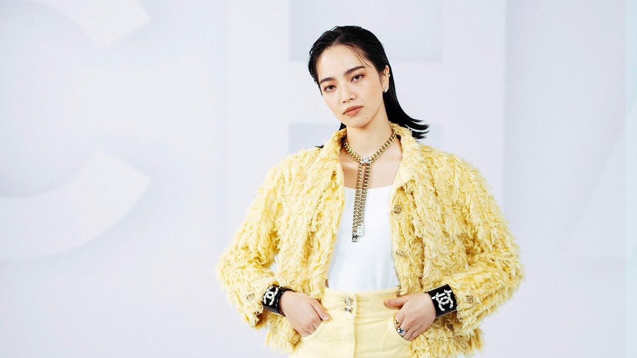 Nana Komatsu with Mademoiselle Yulia after the Spring-Summer 2021 Show Ready-to-Wear — CHANEL