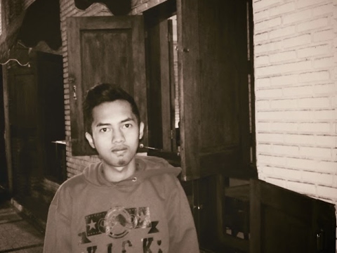 Intan Kurniawan Live Stream