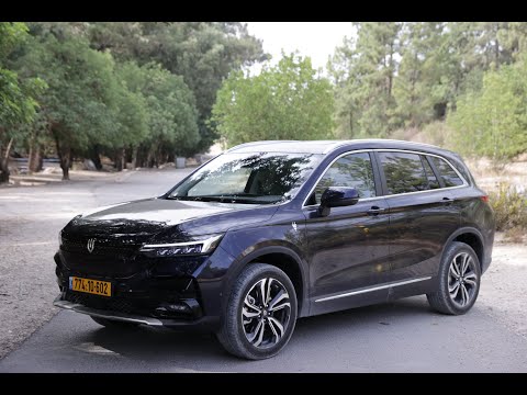 סקייוול ET5 - החשמלי הסיני נאה, אך קופצני, וצריך להשתפר במחיר