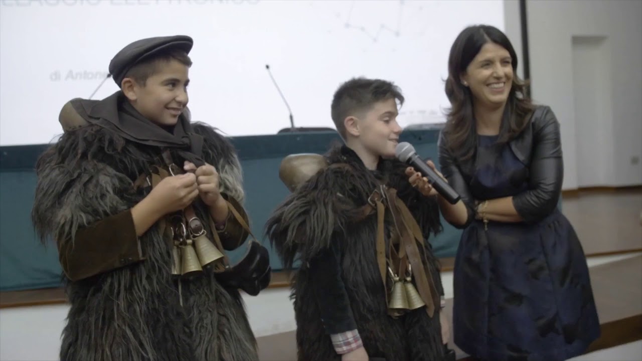 I piccoli Mamuthones e Issohadores Associazione ProLoco Mamoiada al Premio Nazionale Scuola Digitale