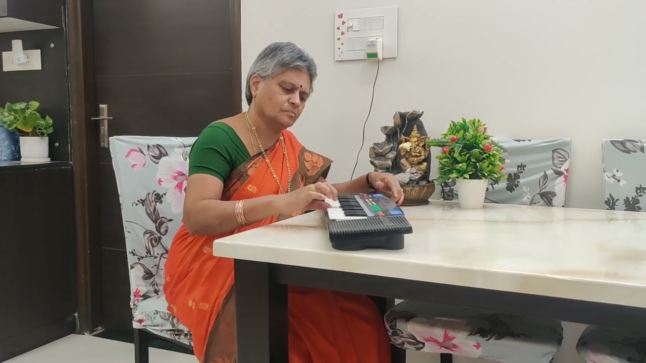 Rara venu gopabala swarajathi on keyboard by Rama Kumari 