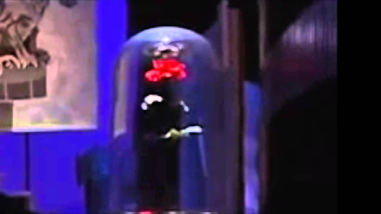 Beauty and the Phantom Part 8 - The West Wing/ Christine chased by wolves