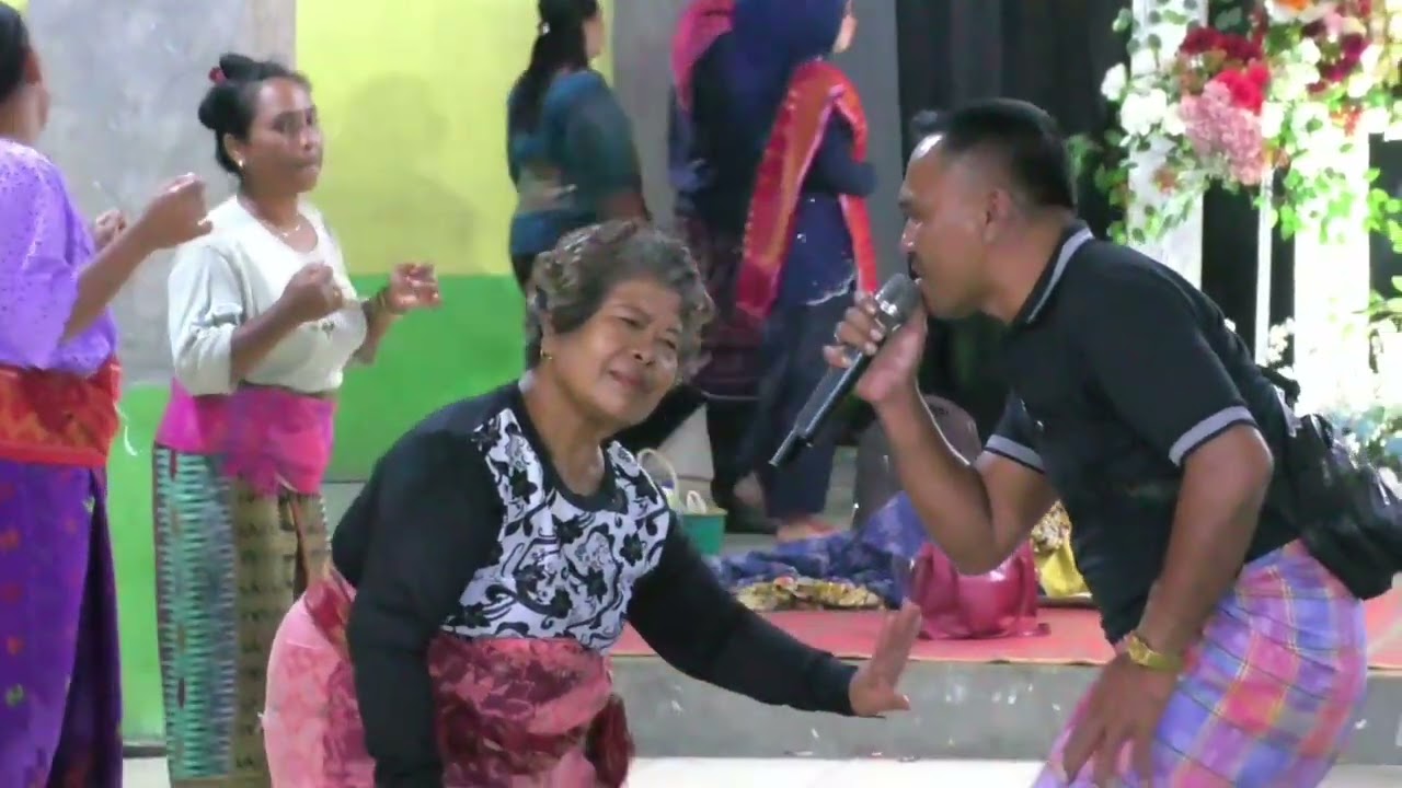 Lagu Karo merdu,ada yang tau judulnya 