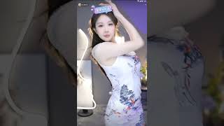 迷人的黎闪电20221220071915