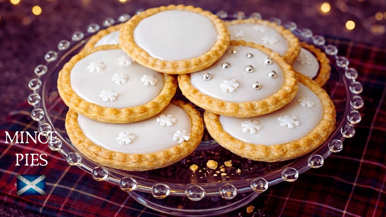 Iced mince pies Easy festive mince pies with icing ) YouTube